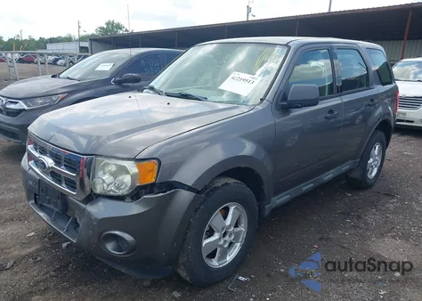 2010 Ford Escape Xls из США, поврежденный, VIN 1FMCU0C77AKD25868